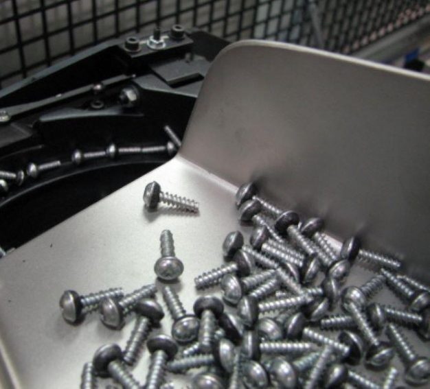 Bowl feed closeup 3 Resized